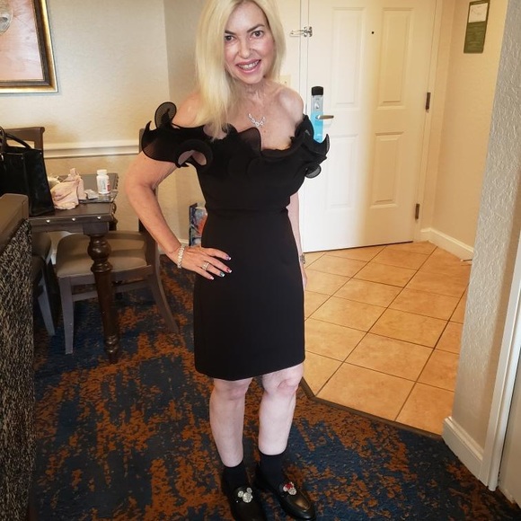 HEART THIS POST TO BE NOTIFIED WHEN IM GOING LIVE!!❤️❤️ - Picture 9 of 12